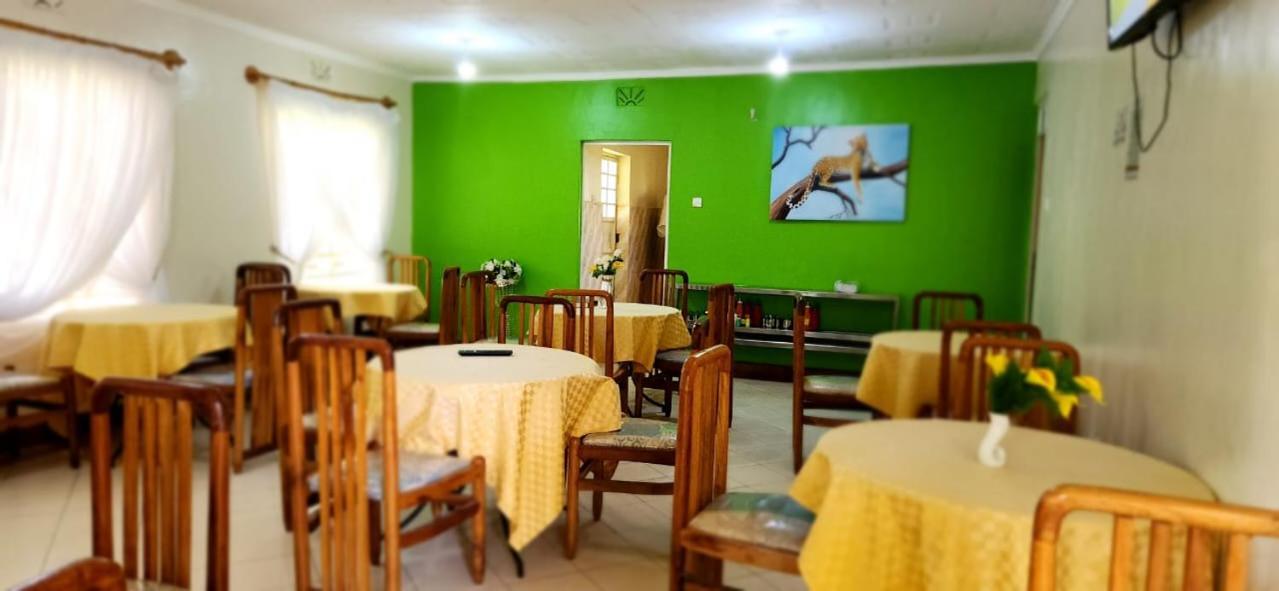 Sparkles Resort Meru Экстерьер фото